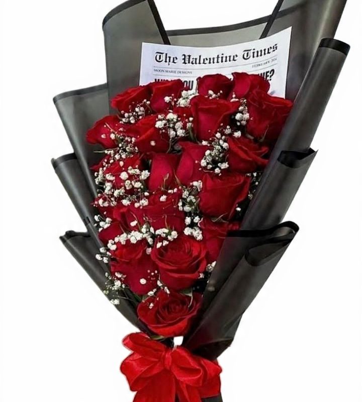 Roses with gypsophilia bouquet