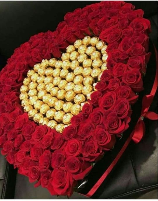 100 Roses & chocolates
