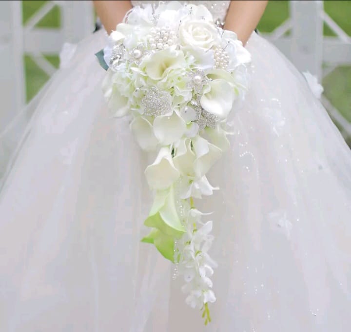 White Bridal bouquet